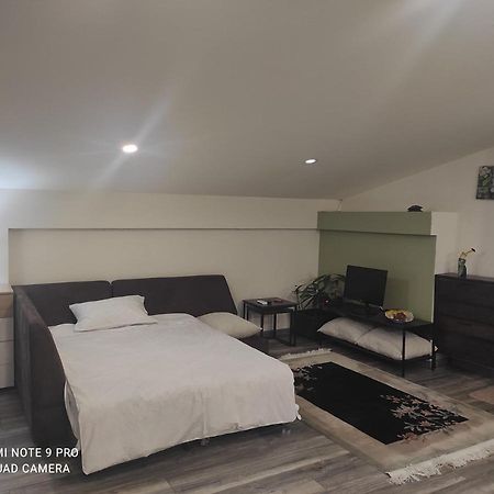 Apartmán Σοφίτα Καλλύνω Soluň Exteriér fotografie