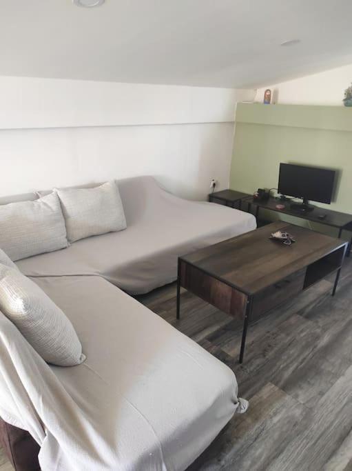 Apartmán Σοφίτα Καλλύνω Soluň Exteriér fotografie